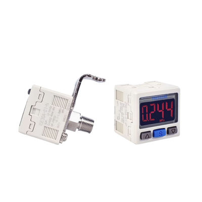 ZSE30AF-01-P SMC Digitale Druckschalter Zusammengesetzter Druck R1/8 2-Farb-Display PNP Offener Sammler 1 Ausgang