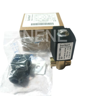 Burkert-Solenoidventil 00134241 6013 Typ Direktwirkendes G1/8-Zoll 2,5 Durchflussloch FKM Versiegelte Messingventilkörper 24VAC 8W 0~16bar