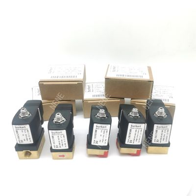 00125301 Solenoidventil Burkert 6013 Typ Direktwirkende G1/4 Zoll 2/2 Normal geschlossen 3.0 Durchflussloch FKM Versiegelte Messingventilkörper 24VDC 8W 0~6bar