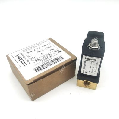 FKM-Dichtungsventil G1/4 Zoll G1/4 Zoll 00125304 6013 Typ Direktwirkung 2/2 Normal geschlossen 3.0 Durchflussloch FKM-Dichtungsventil 220VAC 8W 0~10bar Messingventilkörper