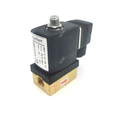 FKM-Dichtungsventil G1/4 Zoll G1/4 Zoll 00125304 6013 Typ Direktwirkung 2/2 Normal geschlossen 3.0 Durchflussloch FKM-Dichtungsventil 220VAC 8W 0~10bar Messingventilkörper
