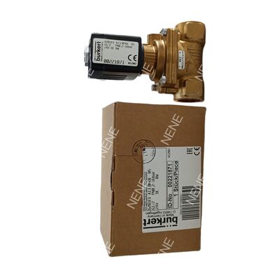 Messing-Solenoidventil BURKERT Typ 6281 00221961 G1 2/2 Normal geschlossen manueller Betrieb 25.0 Durchflussöffnung NBR Dichtung AC220V 8W 0.2-16bar -10 bis +80 Grad Celsius