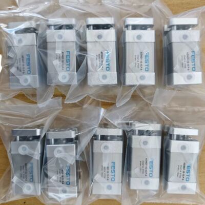 30 mm Compact Doppelwirkstoffzylinder   Festo ADNGF-12-30-P-A, 12 mm Bohrung mit Führungsstange 554210