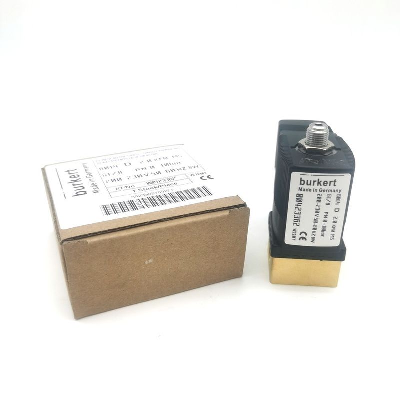 2/2 Normal geöffnet 00295651 Burkert Solenoidventil 20 Durchflusslöcher FKM (Fluorkautschuk) Versiegelter Messingventilkörper AC220V 8W 1-25bar