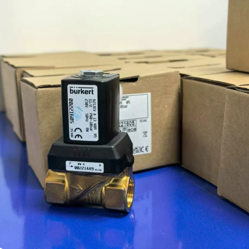 Burkert 6213 Solenoidventil 00221602 G1/2 2/2 NC DC24V 8W Messingkörper NBR Dichtung 0-10bar